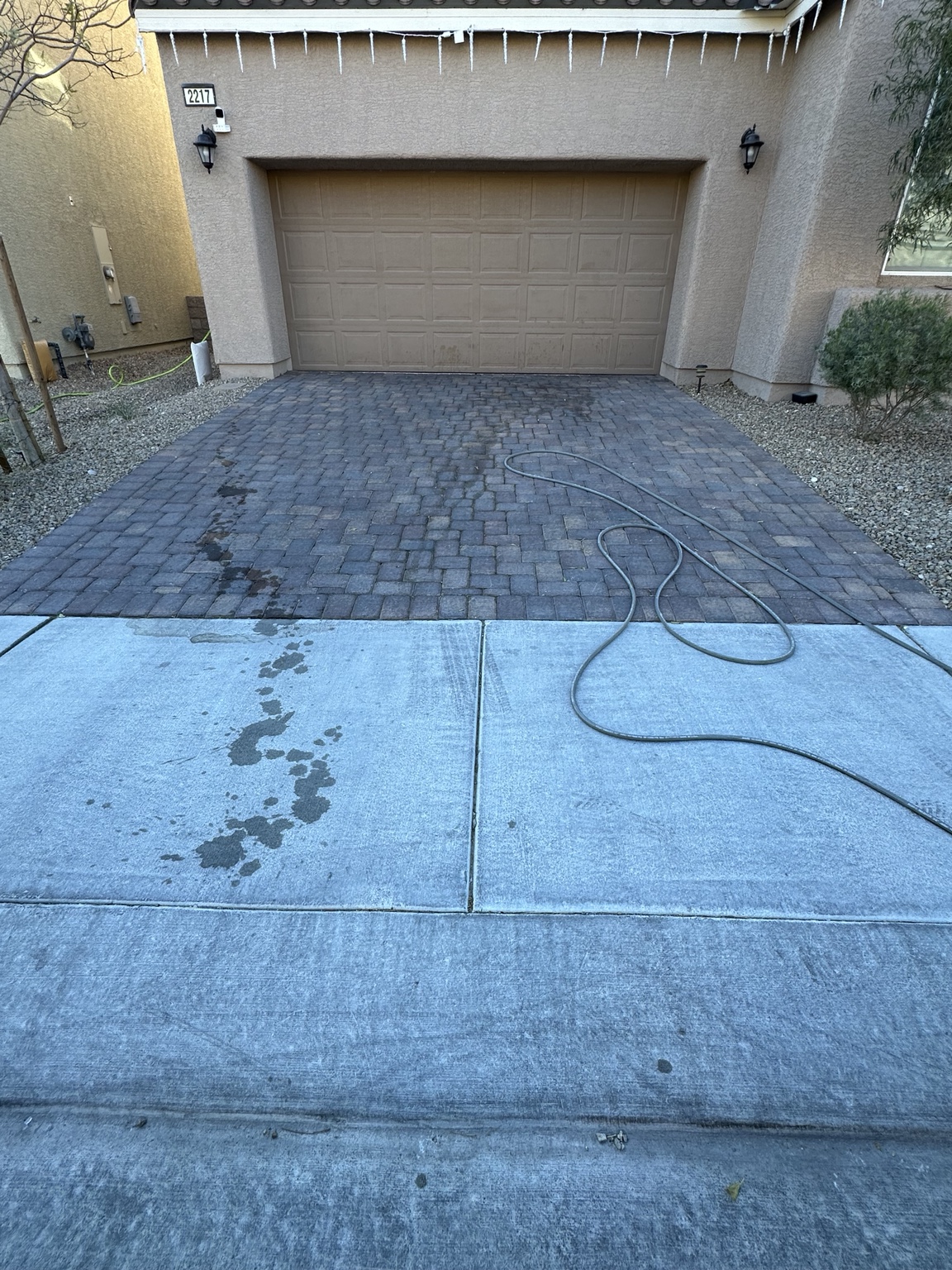 Paver driveway before restoration